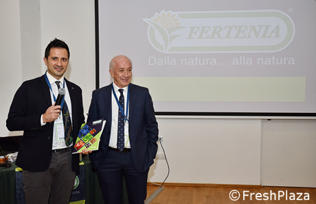 Valerio e Roberto Conza alla riunione con la propria rete vendita.